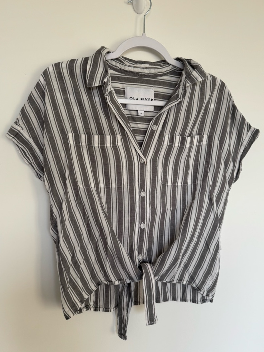 Lola River Striped Tie-Front Button Shirt - Gray & White